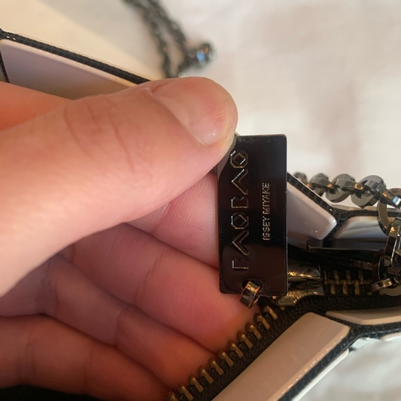 Bao Bao Prism Chain Clutch Crossbody bag - Picture 9 of 11